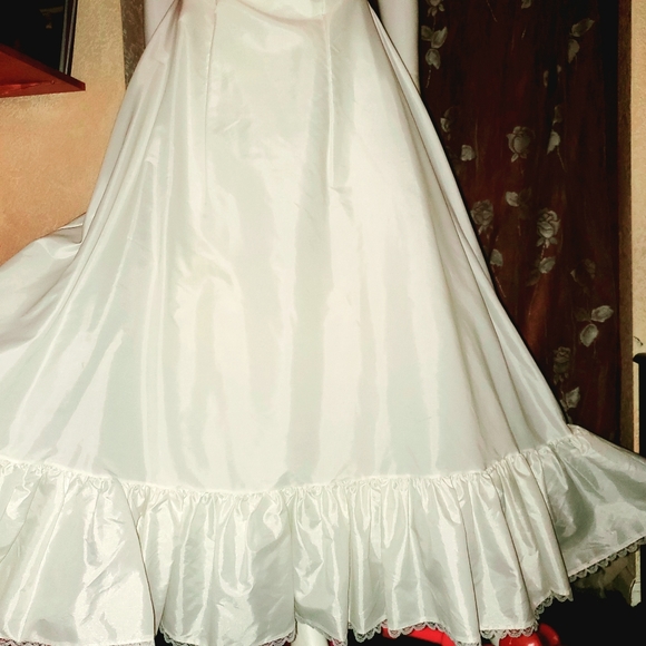 ๐คEUC A Very Nice Petticoat Worn Once Size 4 by Merry Modes ๐ค - Picture 13 of 17